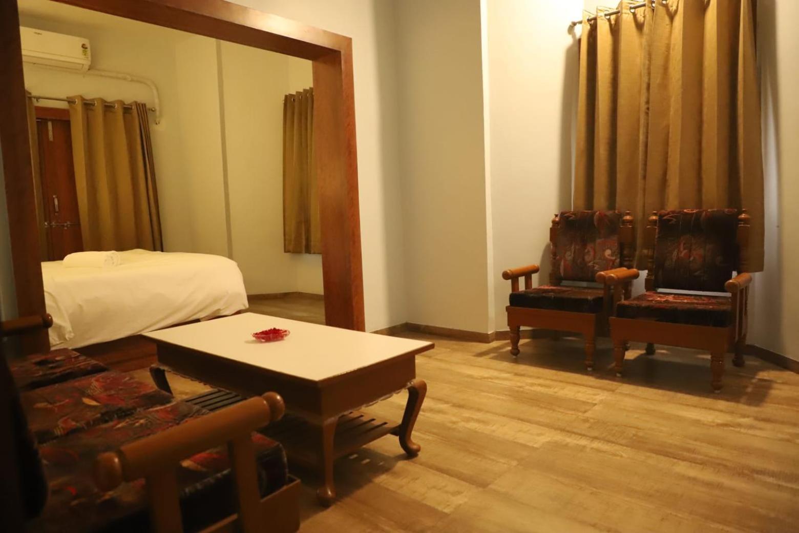 Bhanwar Villas อุเดเปอร์ ภายนอก รูปภาพ